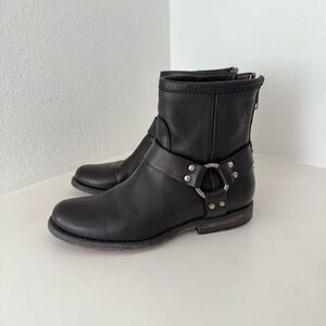 Frye Short Ankle Boots EUC 5.5B